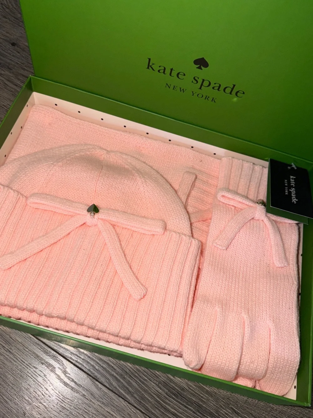 kate spade blush pink bow knit hat and gloves set